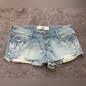 Hollister Light Wash Denim Shorts with Floral Embroidery
